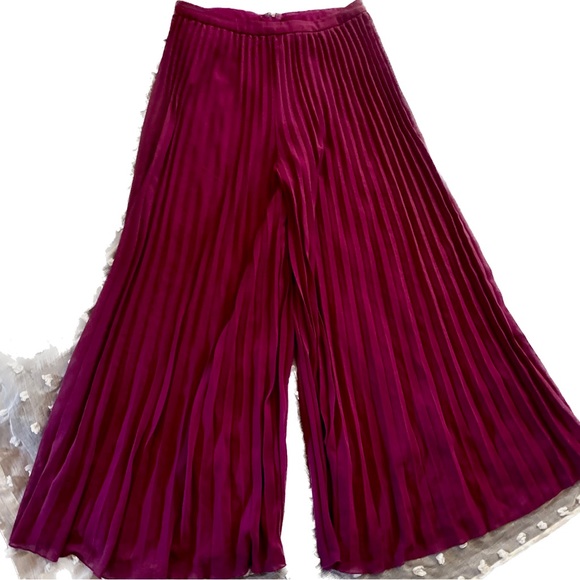 Shein Wide Leg Pleated Pants - Picture 3 of 5